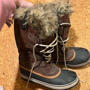 Sorel Joan of Arctic Boots- 9.5